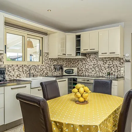 Bay Alykanas Βίλα